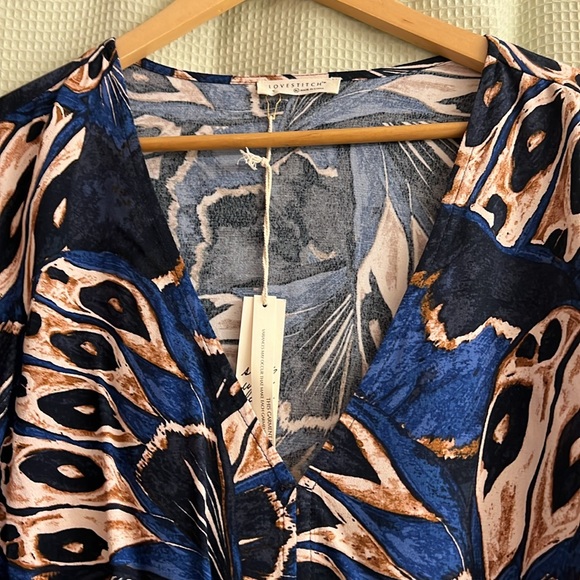 Ladies blouse NWT - Picture 3 of 5